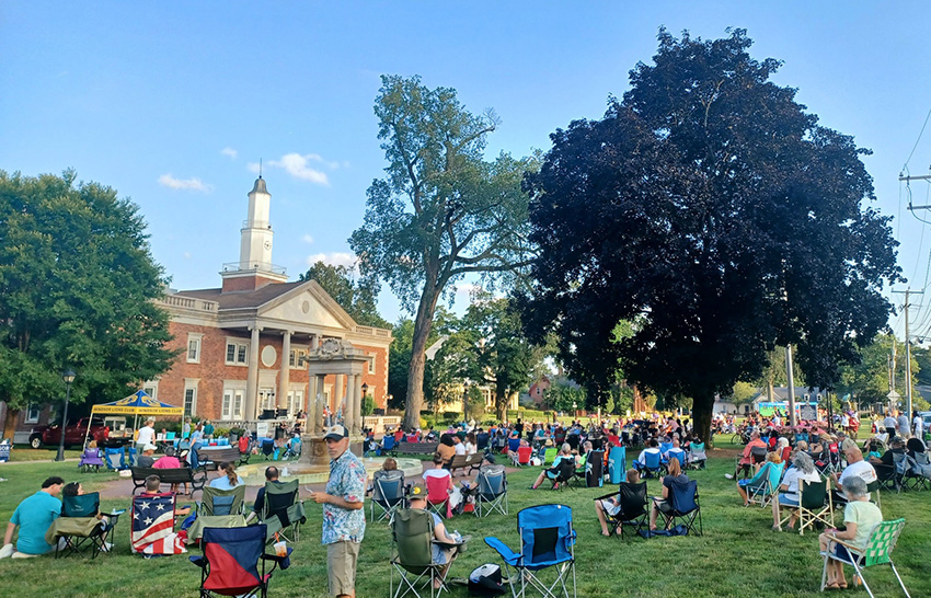 First Town Downtown concert on the green